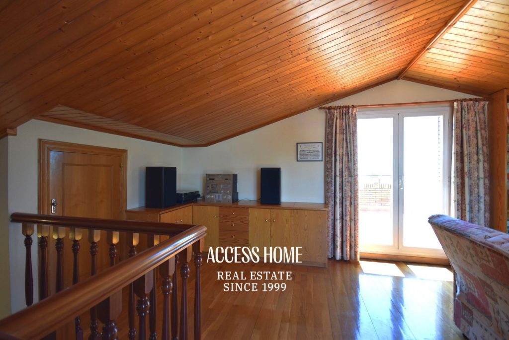 Exclusiva casa con piscina y terrazas con vistas a mar y montaña en El Masnou