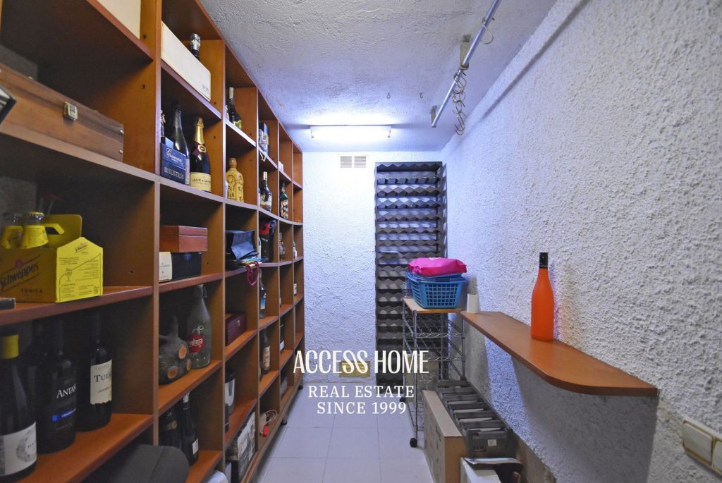 Exclusiva casa con piscina y terrazas con vistas a mar y montaña en El Masnou