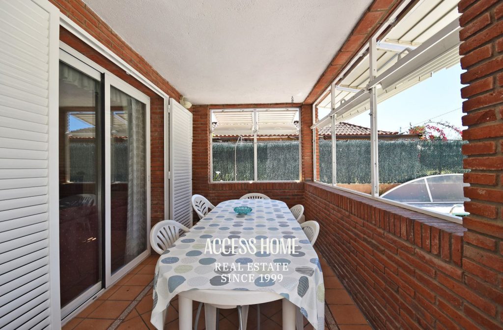 Exclusiva casa con piscina y terrazas con vistas a mar y montaña en El Masnou