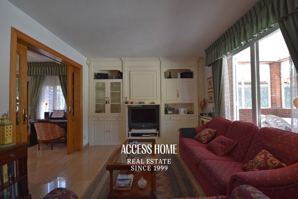 Exclusiva casa con piscina y terrazas con vistas a mar y montaña en El Masnou