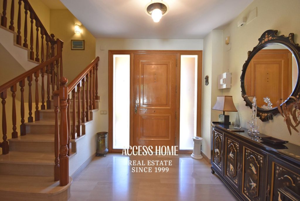 Exclusiva casa con piscina y terrazas con vistas a mar y montaña en El Masnou