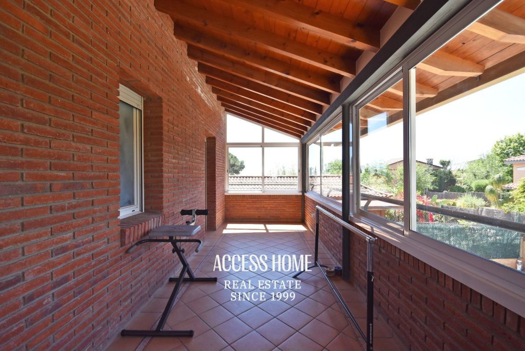 Exclusiva casa con piscina y terrazas con vistas a mar y montaña en El Masnou