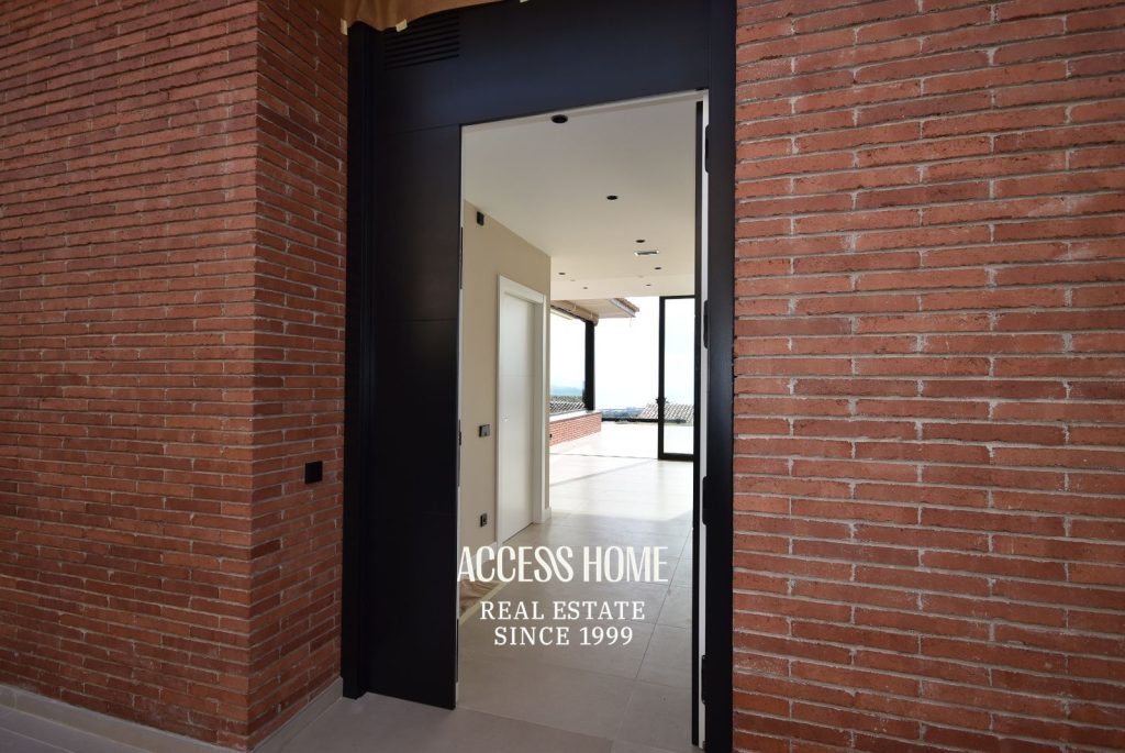 Casa de lujo de nueva construcción en venta en Sant Vicenç de Montalt con vistas al mar