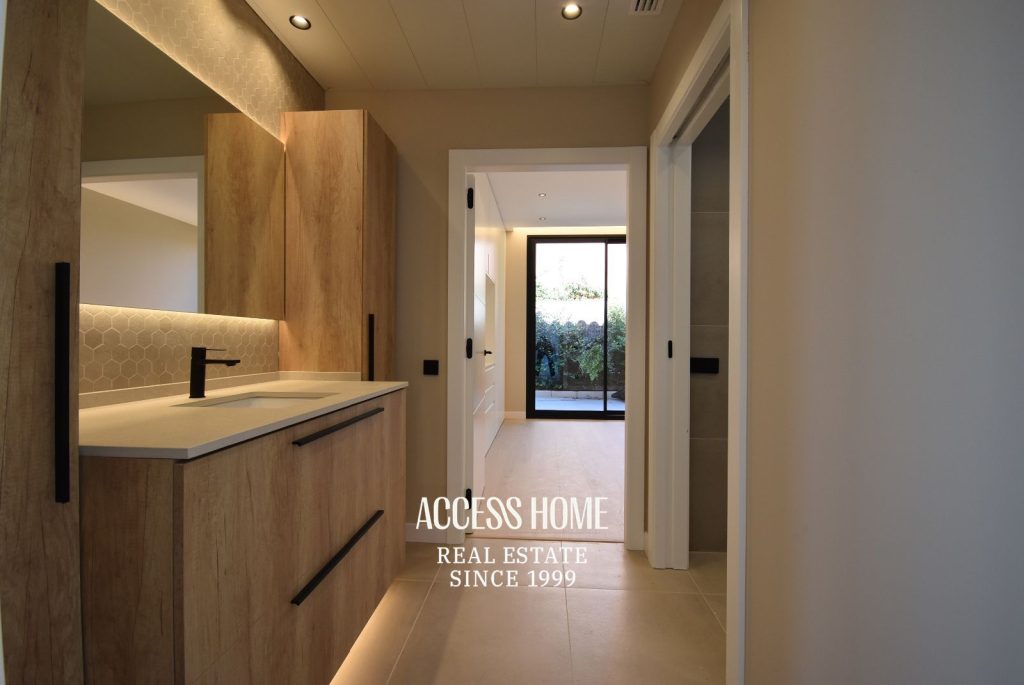 Casa de lujo de nueva construcción en venta en Sant Vicenç de Montalt con vistas al mar