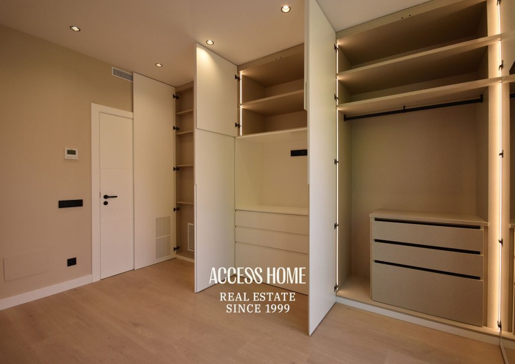 Casa de lujo de nueva construcción en venta en Sant Vicenç de Montalt con vistas al mar