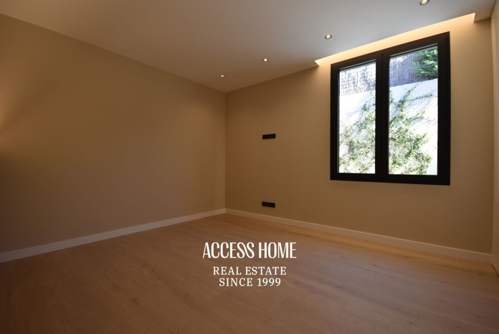 Casa de lujo de nueva construcción en venta en Sant Vicenç de Montalt con vistas al mar