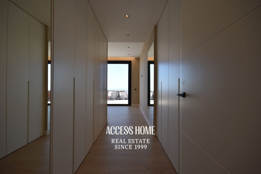 Casa de lujo de nueva construcción en venta en Sant Vicenç de Montalt con vistas al mar