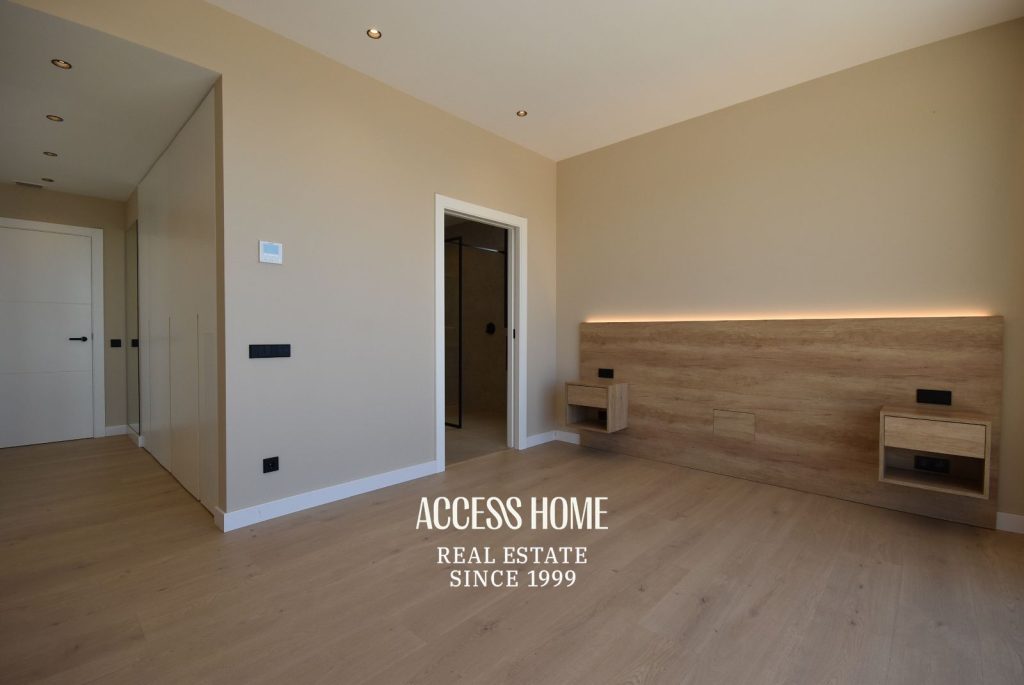 Casa de lujo de nueva construcción en venta en Sant Vicenç de Montalt con vistas al mar