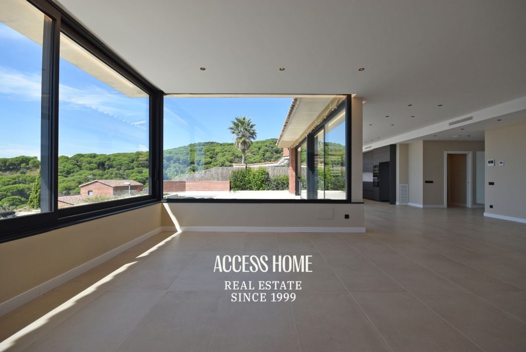 Casa de lujo de nueva construcción en venta en Sant Vicenç de Montalt con vistas al mar