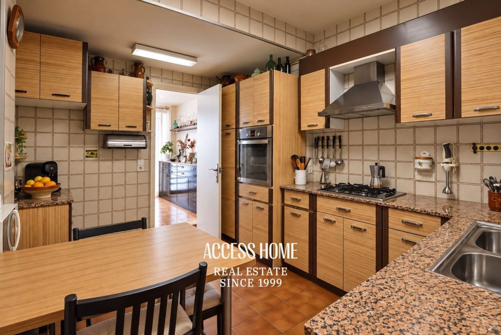 Piso  en venta de 120 m² útiles con 4 habitaciones, balcón, parking y trastero en Barcelona