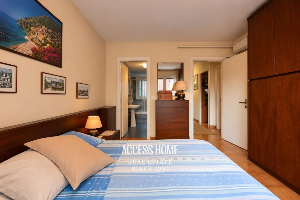 Piso  en venta de 120 m² útiles con 4 habitaciones, balcón, parking y trastero en Barcelona