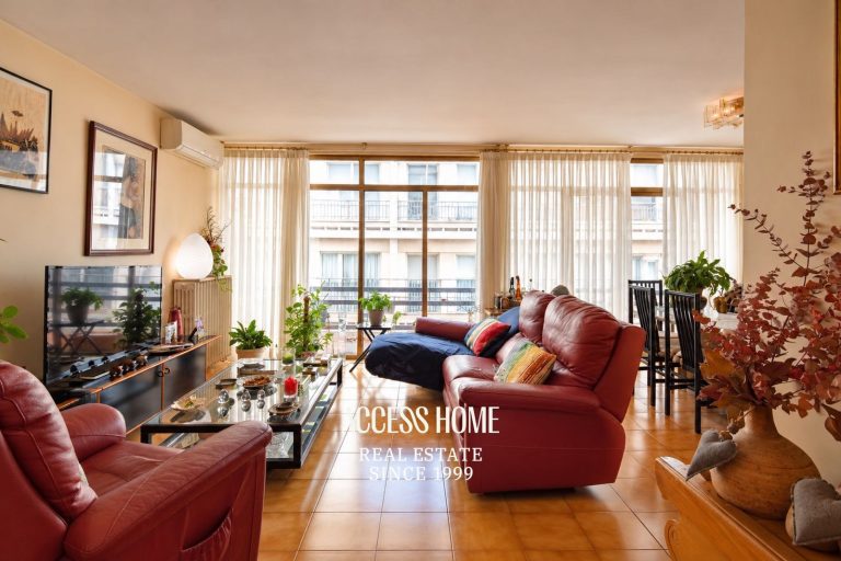 Piso  en venta de 120 m² útiles con 4 habitaciones, balcón, parking y trastero en Barcelona