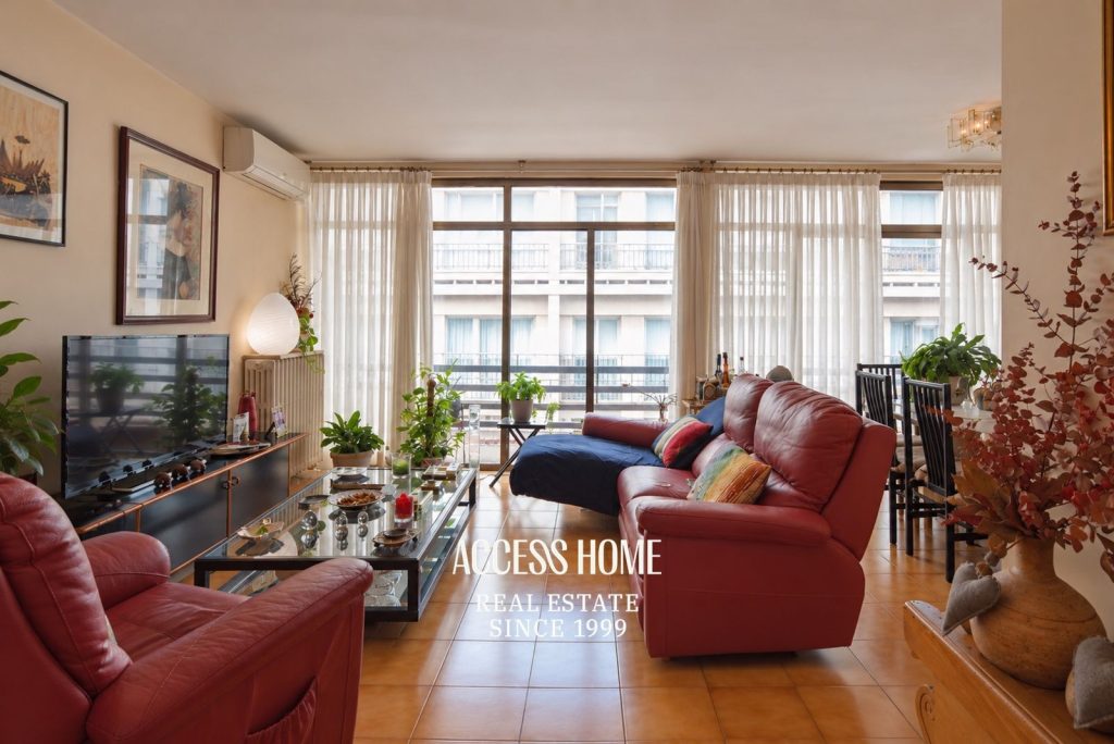 Piso  en venta de 120 m² útiles con 4 habitaciones, balcón, parking y trastero en Barcelona
