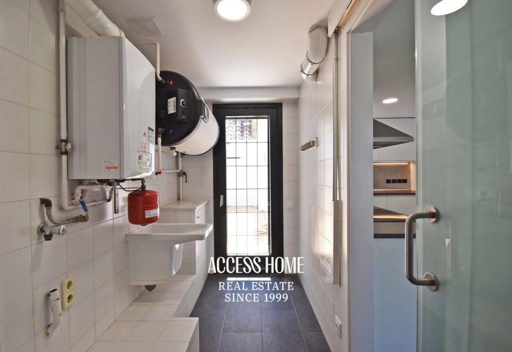 Casa en alquiler en la Urbanización Supermaresme con piscina comunitaria y vistas al mar