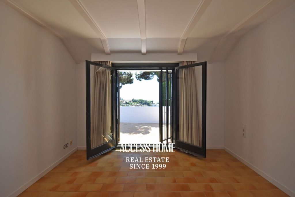 Casa en alquiler en la Urbanización Supermaresme con piscina comunitaria y vistas al mar