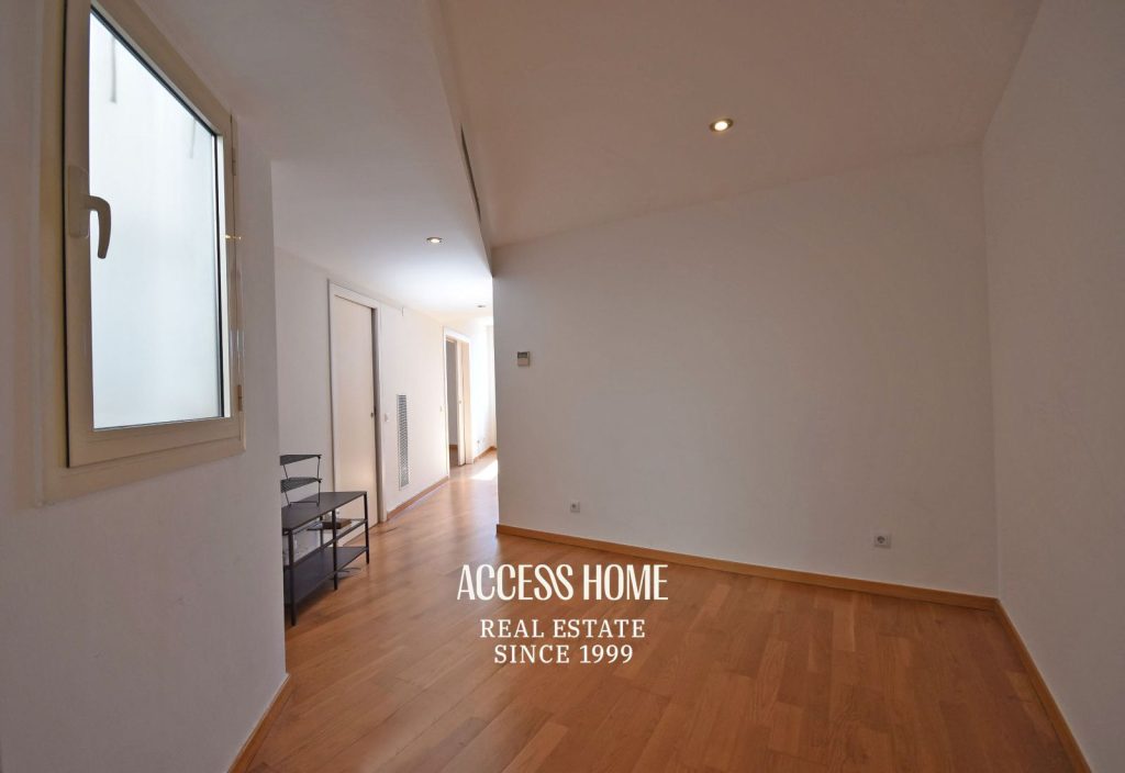 Piso en venta en finca regia de 82 m² junto a Passeig de Gràcia
