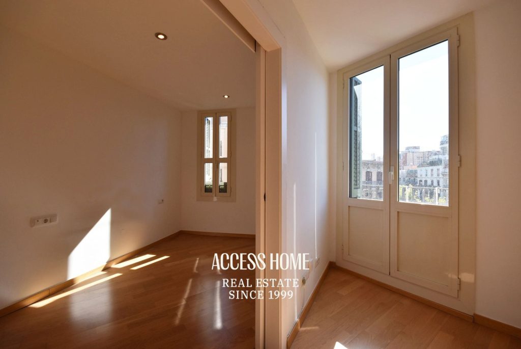 Piso en venta en finca regia de 82 m² junto a Passeig de Gràcia