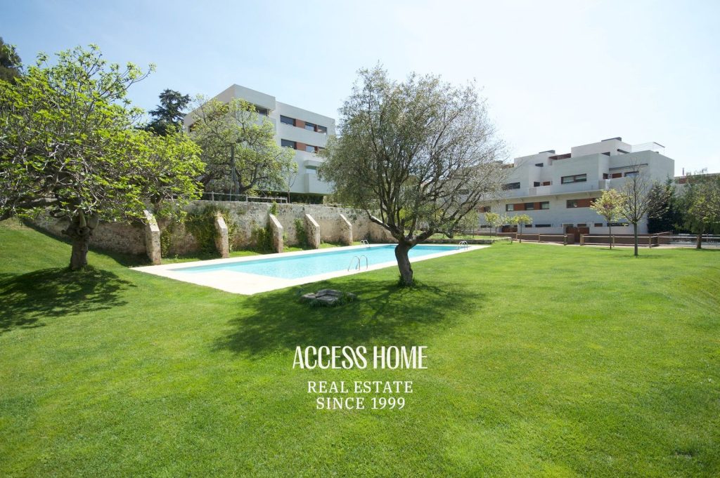 Piso  en venta en Alella con piscina, pista de pádel y 2 plazas de aparcamiento