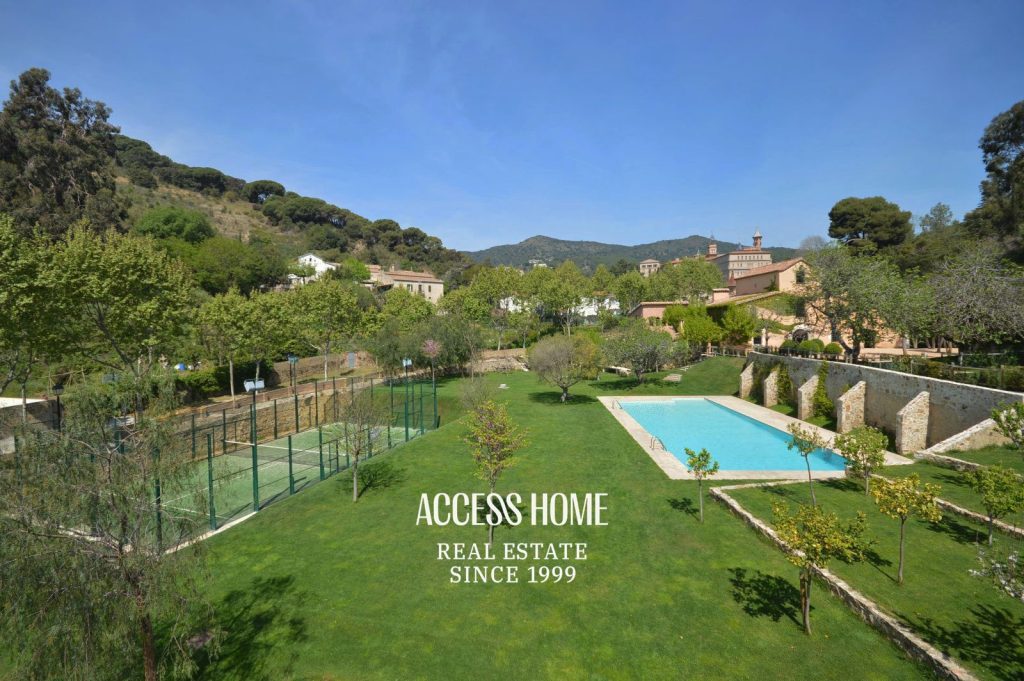 Piso  en venta en Alella con piscina, pista de pádel y 2 plazas de aparcamiento