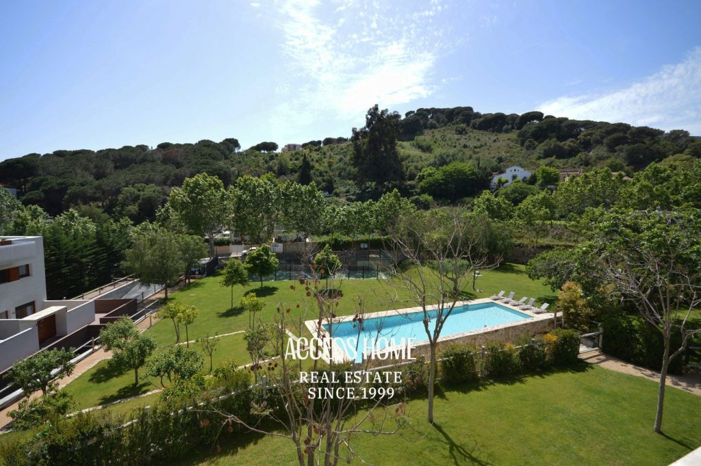 Piso  en venta en Alella con piscina, pista de pádel y 2 plazas de aparcamiento
