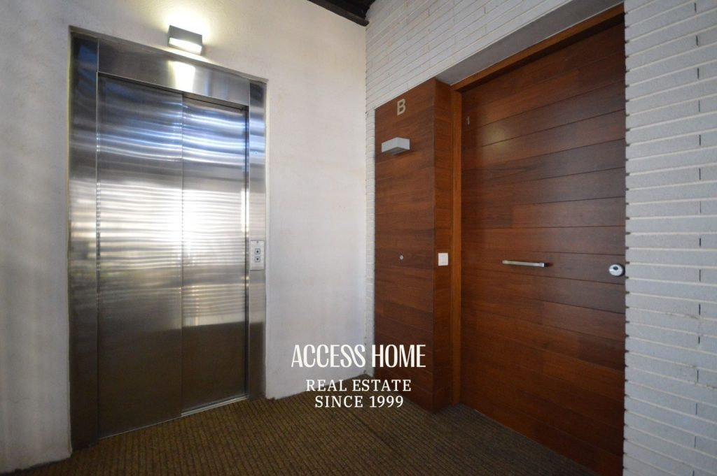 Piso  en venta en Alella con piscina, pista de pádel y 2 plazas de aparcamiento