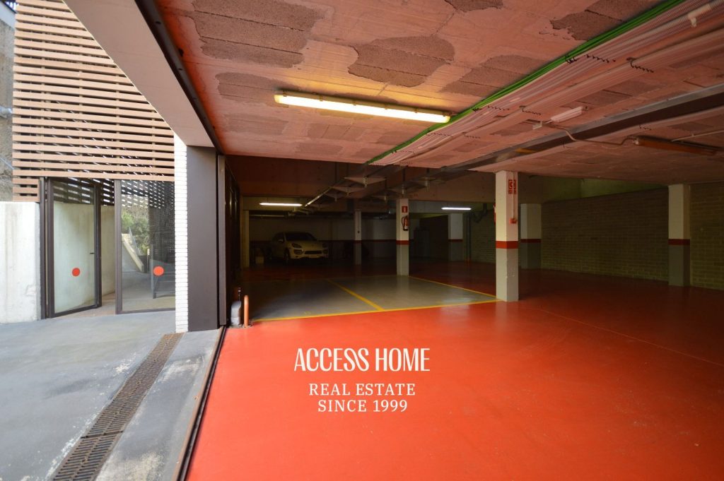 Piso  en venta en Alella con piscina, pista de pádel y 2 plazas de aparcamiento