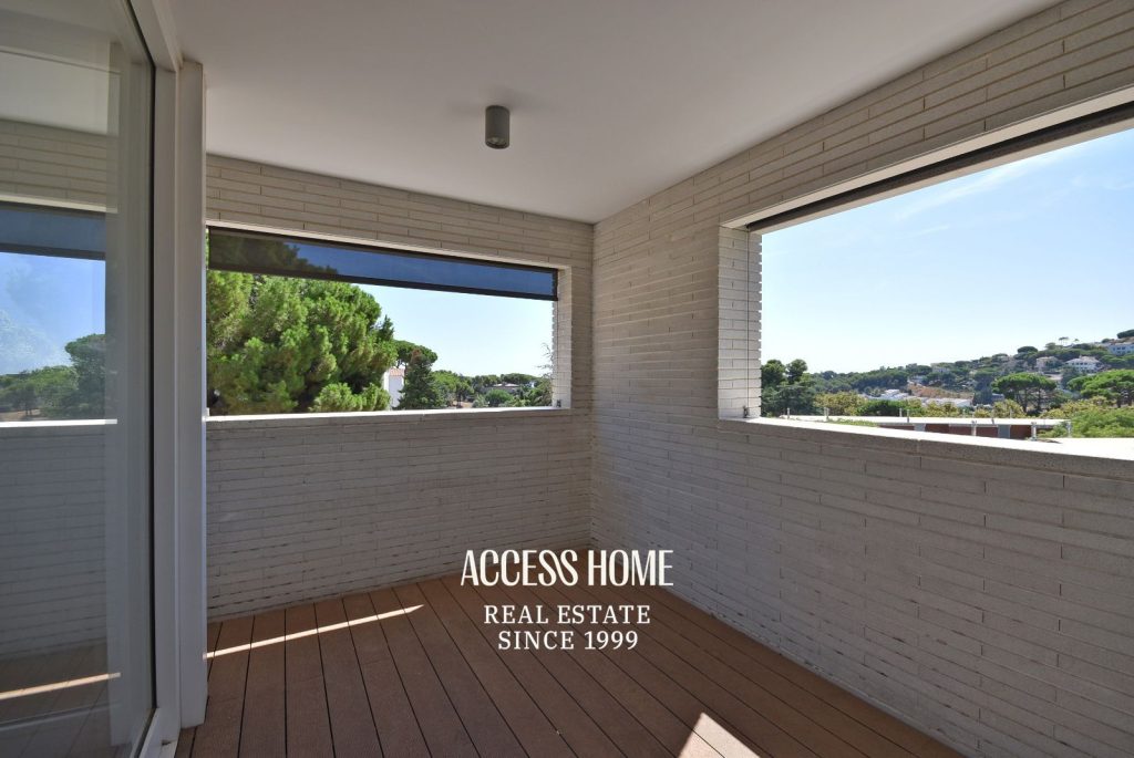 Piso  en venta en Alella con piscina, pista de pádel y 2 plazas de aparcamiento