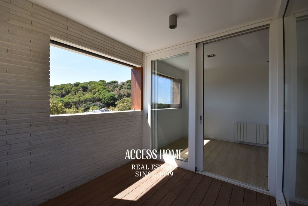Piso  en venta en Alella con piscina, pista de pádel y 2 plazas de aparcamiento