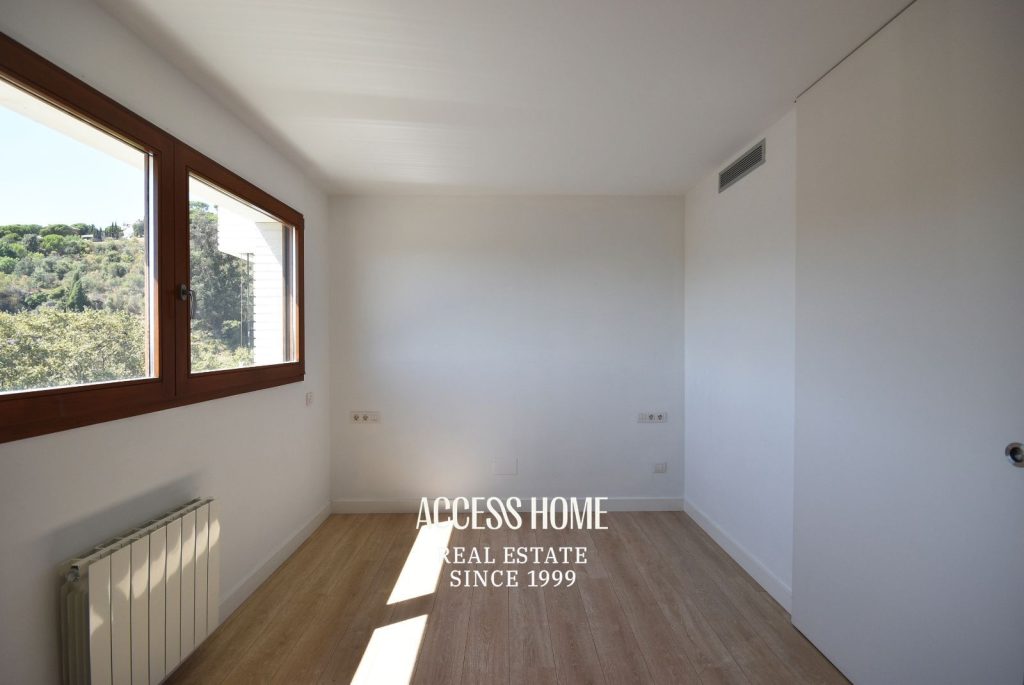 Piso  en venta en Alella con piscina, pista de pádel y 2 plazas de aparcamiento