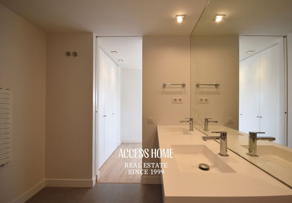 Piso  en venta en Alella con piscina, pista de pádel y 2 plazas de aparcamiento