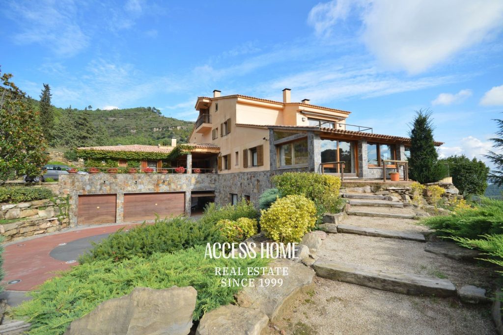 Finca de 61.119m²  con vistas panorámicas, a 35 km de Barcelona, Exclusividad y alto potencial turístico en Sant Feliu de Codines