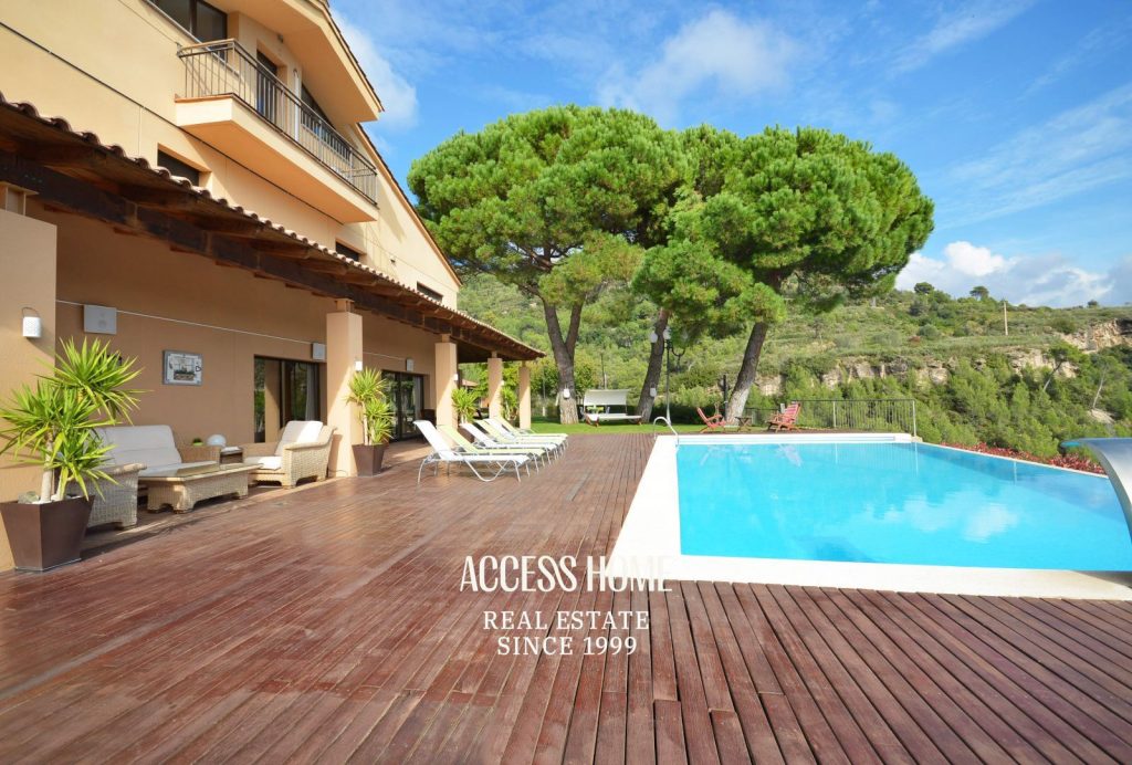 Finca de 61.119m²  con vistas panorámicas, a 35 km de Barcelona, Exclusividad y alto potencial turístico en Sant Feliu de Codines