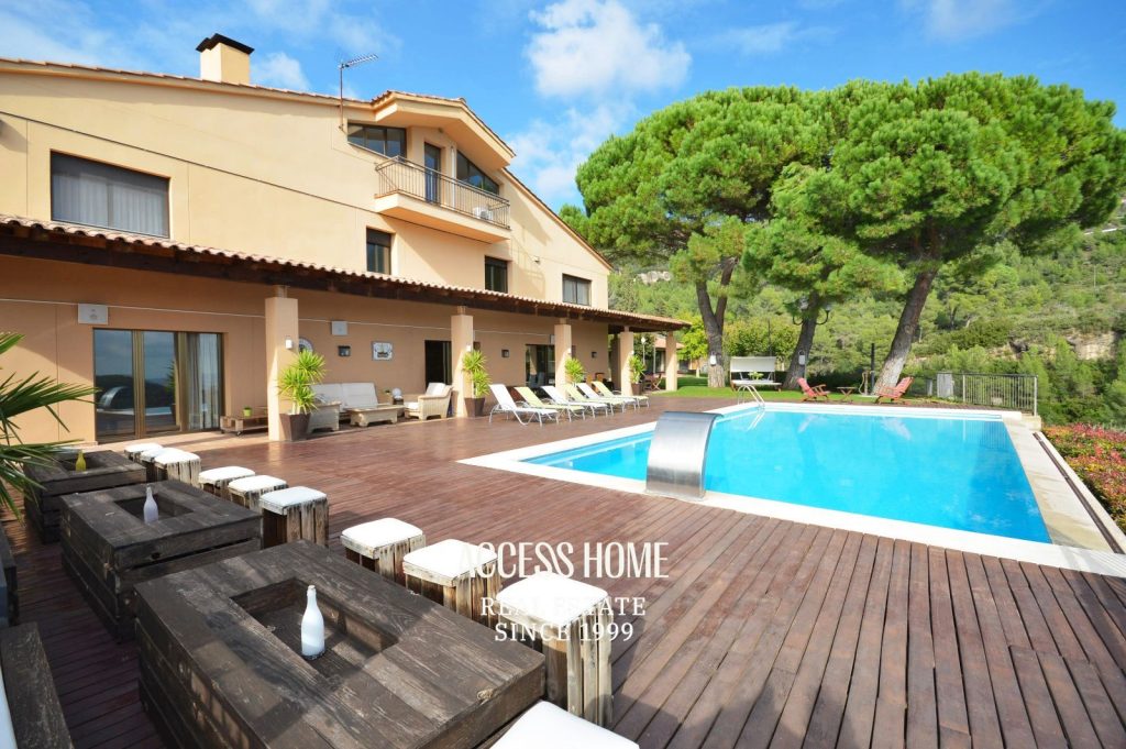 Finca de 61.119m²  con vistas panorámicas, a 35 km de Barcelona, Exclusividad y alto potencial turístico en Sant Feliu de Codines