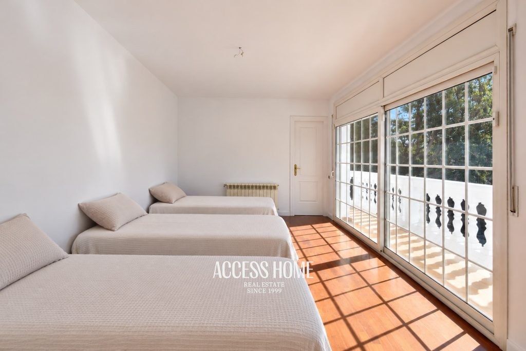 Magnífica casa con jardín y piscina privada en Cabrils