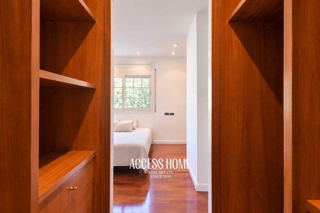 Magnífica casa con jardín y piscina privada en Cabrils