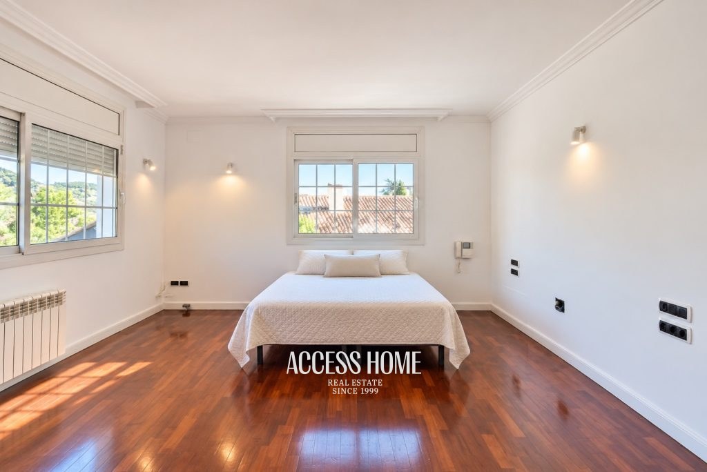 Magnífica casa con jardín y piscina privada en Cabrils