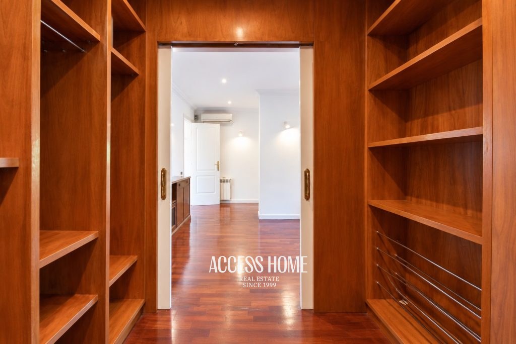 Magnífica casa con jardín y piscina privada en Cabrils