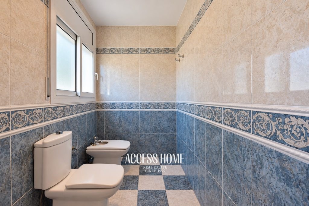 Magnífica casa con jardín y piscina privada en Cabrils