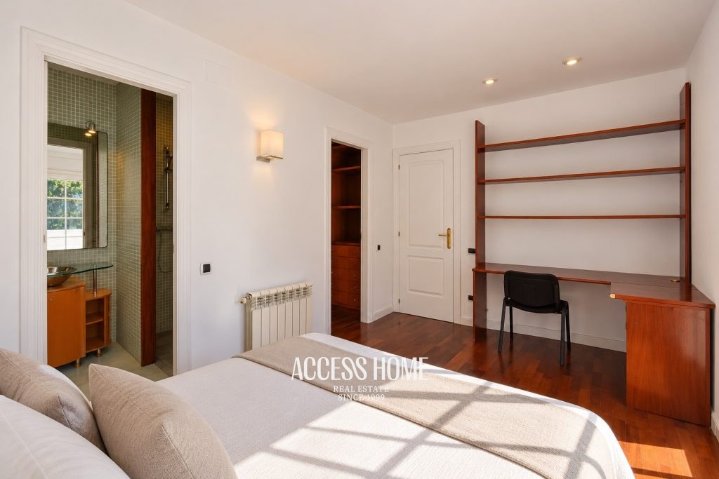 Magnífica casa con jardín y piscina privada en Cabrils