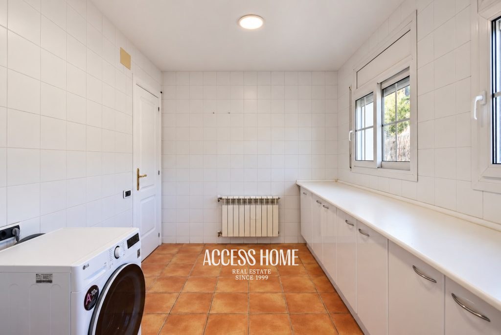 Magnífica casa con jardín y piscina privada en Cabrils