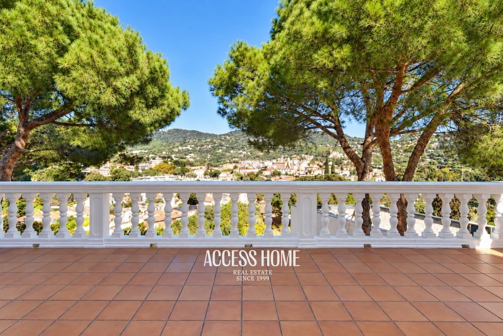 Magnífica casa con jardín y piscina privada en Cabrils