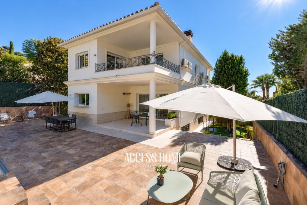 Exclusiva villa de estilo colonial con vistas al mar en Sant Berger
