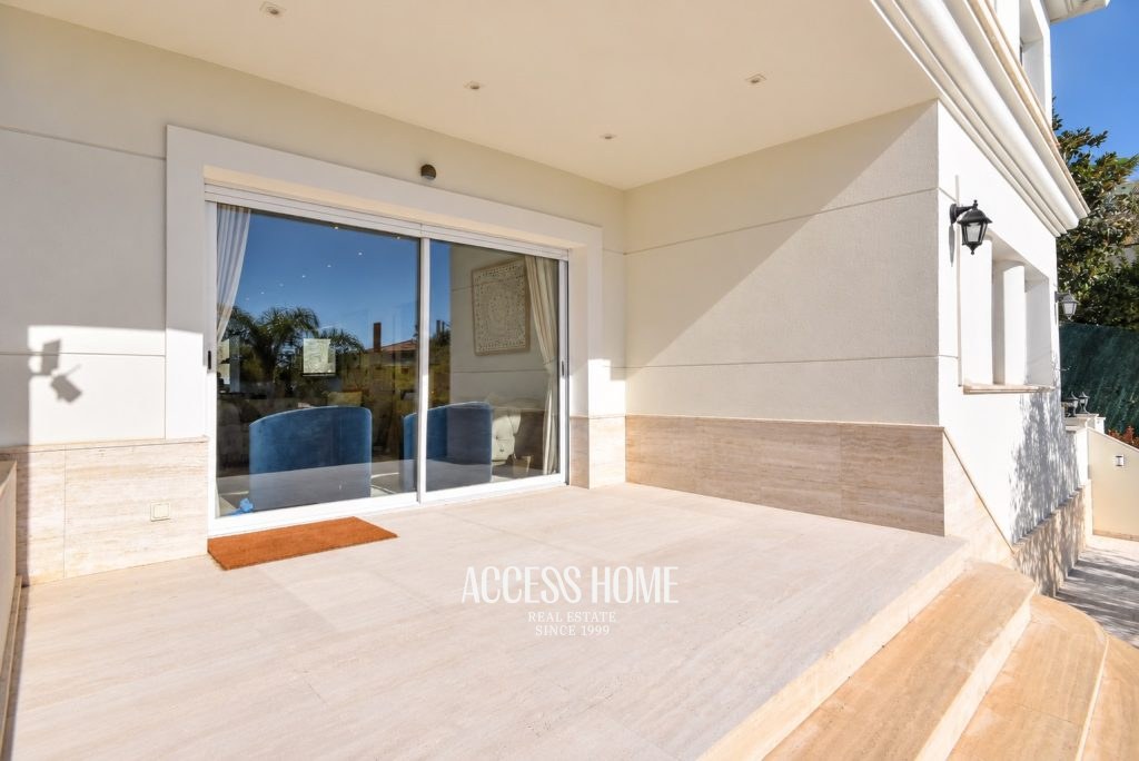 Exclusiva villa de estilo colonial con vistas al mar en Sant Berger
