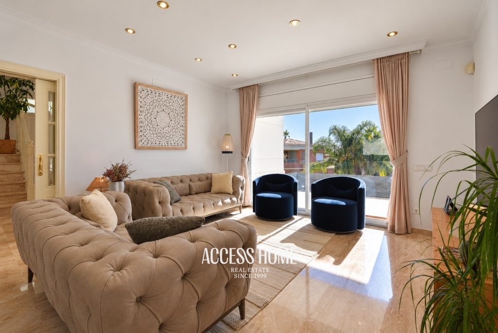 Exclusiva villa de estilo colonial con vistas al mar en Sant Berger