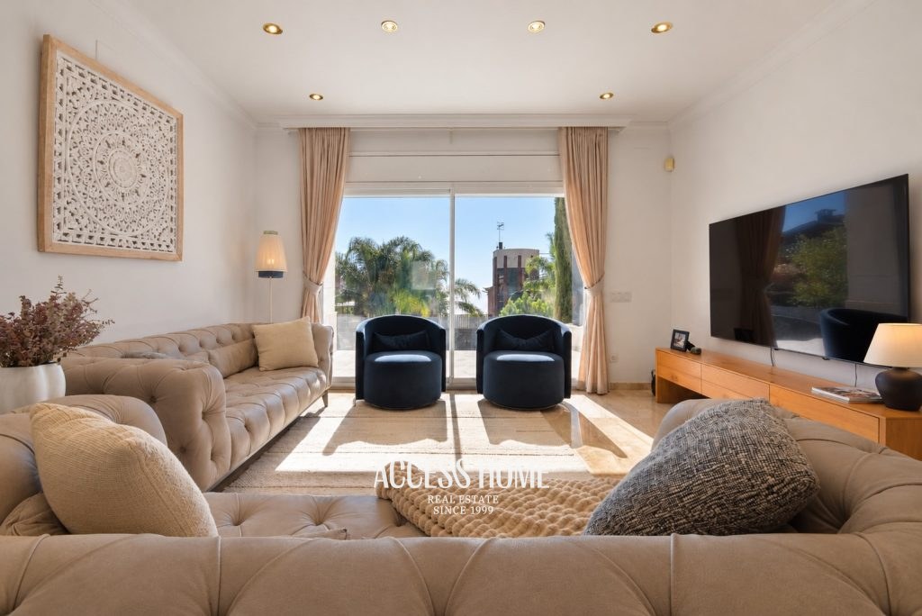 Exclusiva villa de estilo colonial con vistas al mar en Sant Berger
