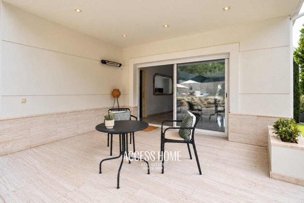 Exclusiva villa de estilo colonial con vistas al mar en Sant Berger