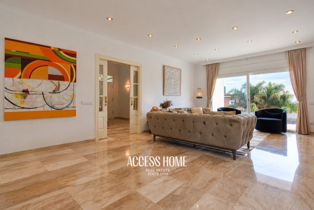 Exclusiva villa de estilo colonial con vistas al mar en Sant Berger