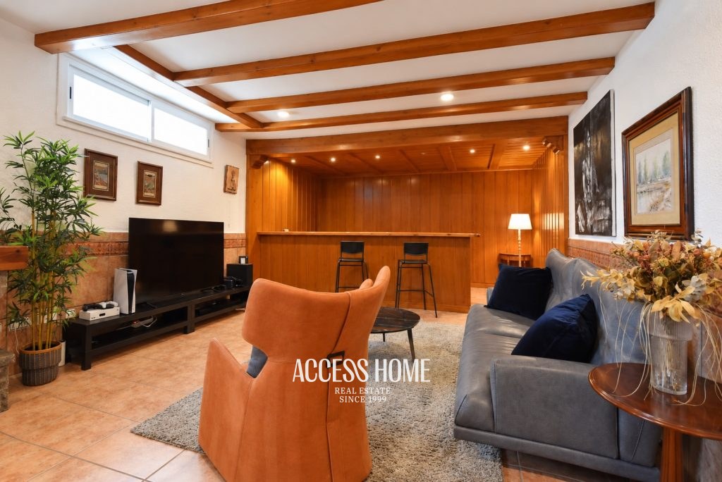 Exclusiva villa de estilo colonial con vistas al mar en Sant Berger