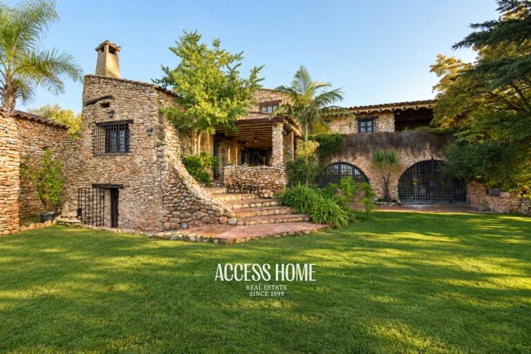 Exclusiva masía histórica de lujo en una finca de 2,48 hectáreas en el Alt Camp, Tarragona