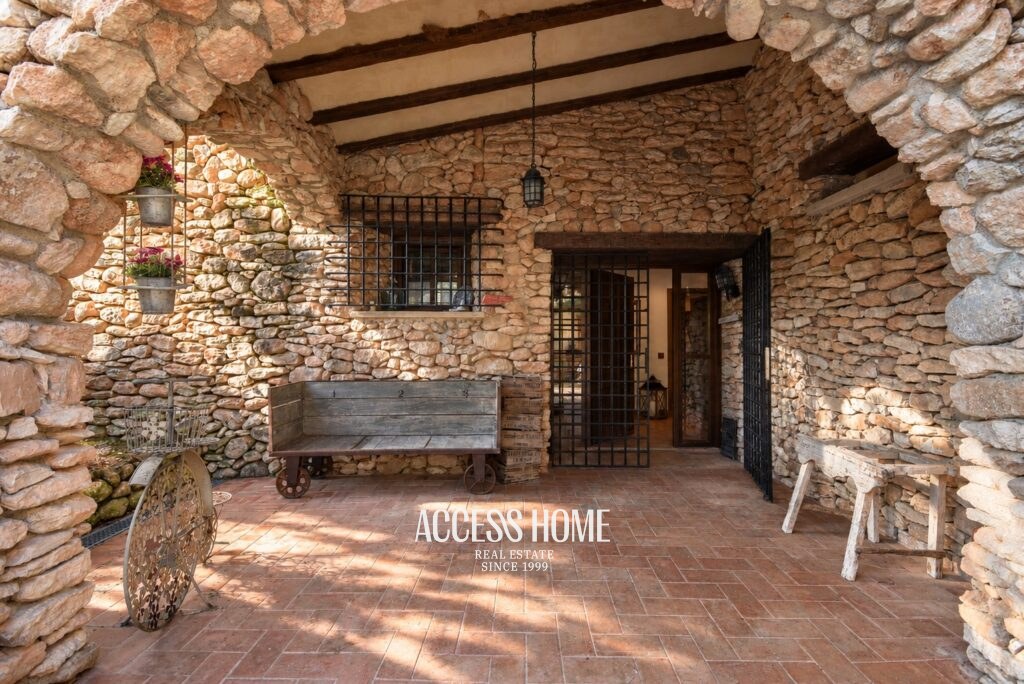Exclusiva masía histórica de lujo en una finca de 2,48 hectáreas en el Alt Camp, Tarragona